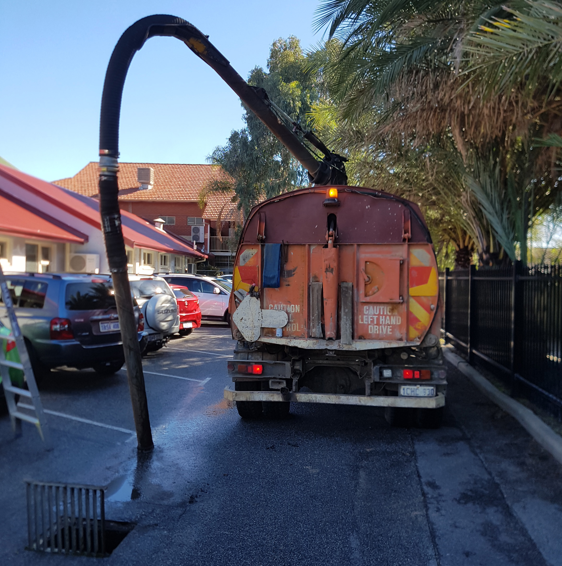 Soakwell cleaning truck operating North of the river (Perth).